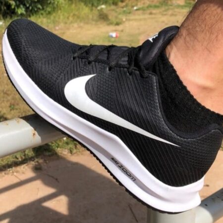 Nike Zoom Preto com Branco